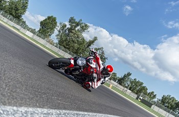 Ducati Monster 1200 R 2017 - Bild 77 Ducati Monster 1200 R 2017 - Bild 77